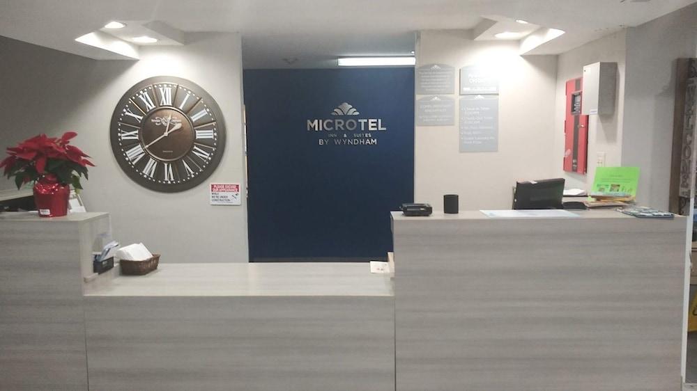 Microtel Inn & Suites By Wyndham Florence/Cincinnati Airpo Екстериор снимка