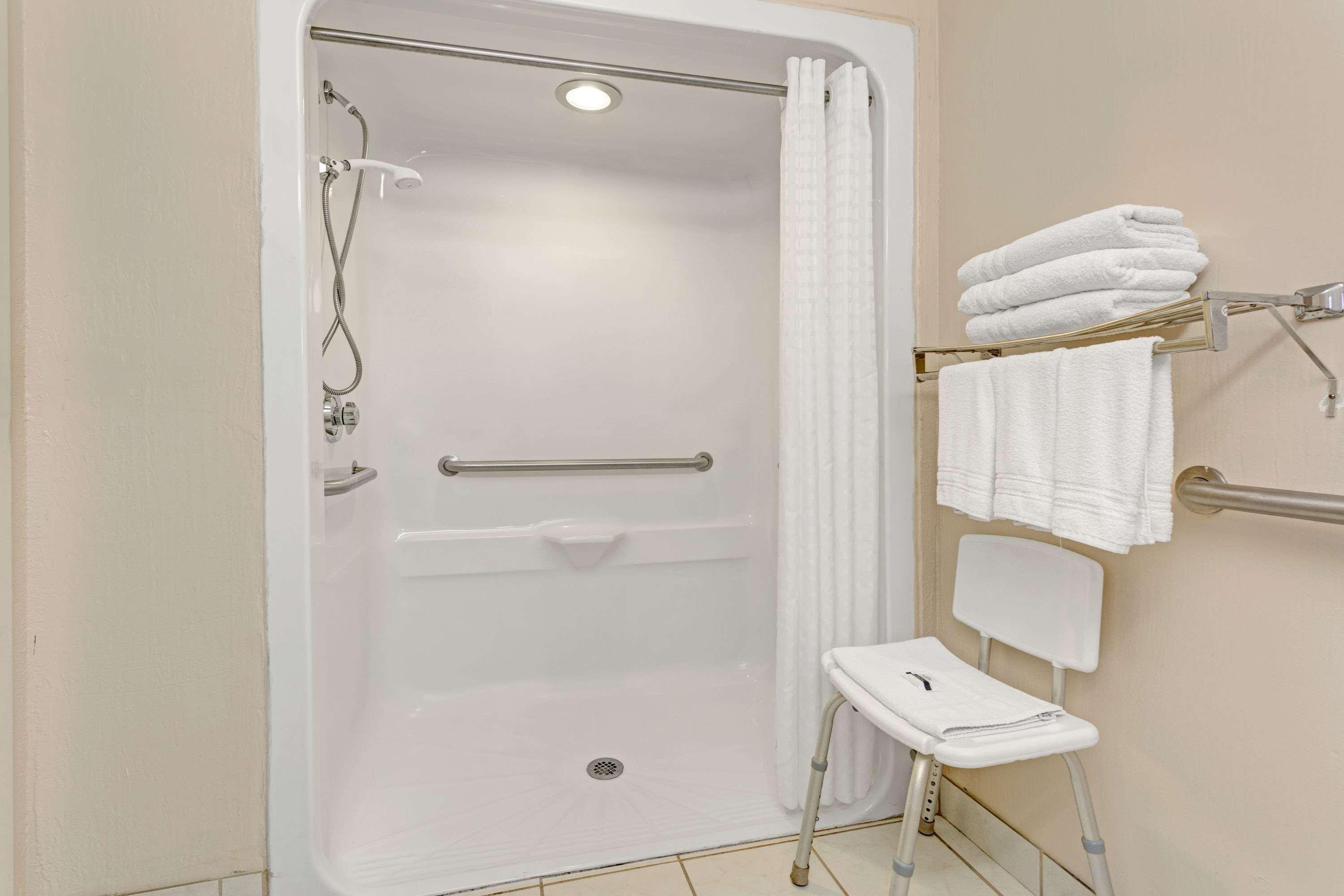 Microtel Inn & Suites By Wyndham Florence/Cincinnati Airpo Стая снимка