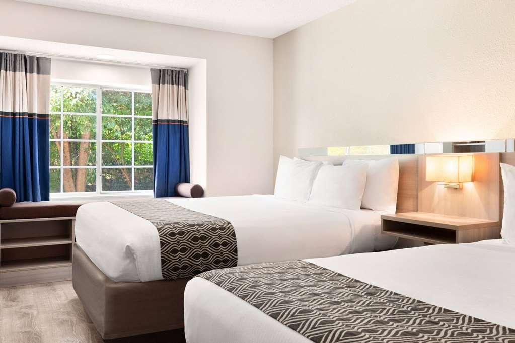 Microtel Inn & Suites By Wyndham Florence/Cincinnati Airpo Стая снимка