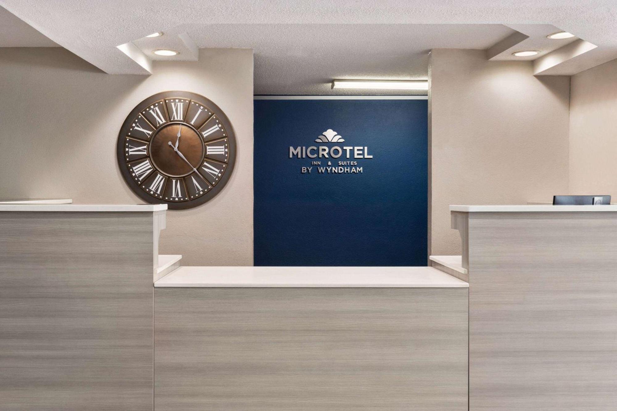 Microtel Inn & Suites By Wyndham Florence/Cincinnati Airpo Екстериор снимка