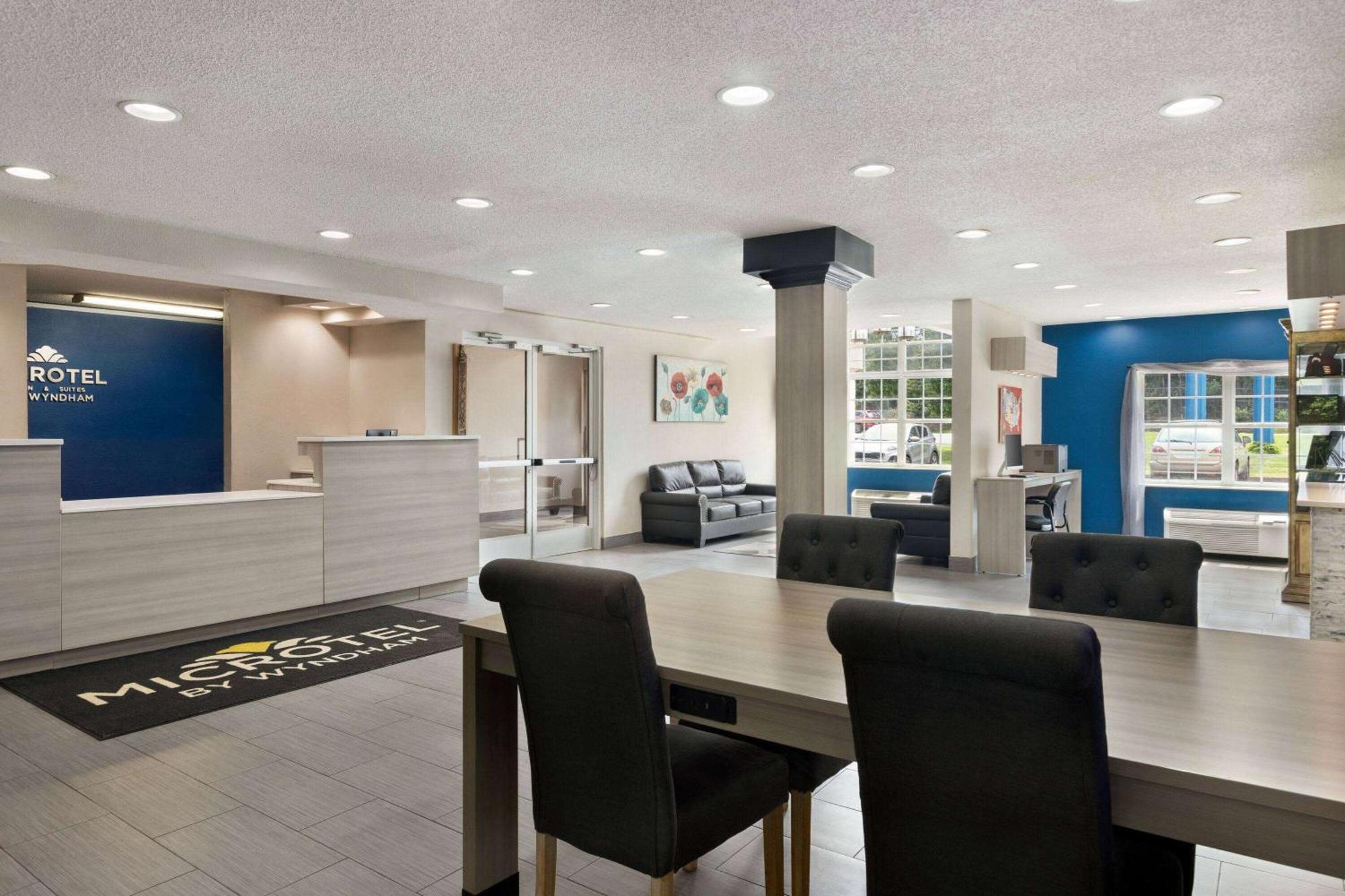 Microtel Inn & Suites By Wyndham Florence/Cincinnati Airpo Екстериор снимка